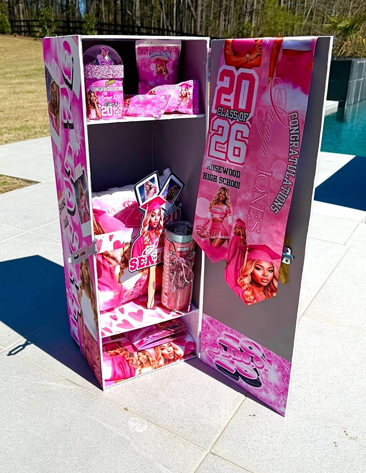 Senior Locker Machine