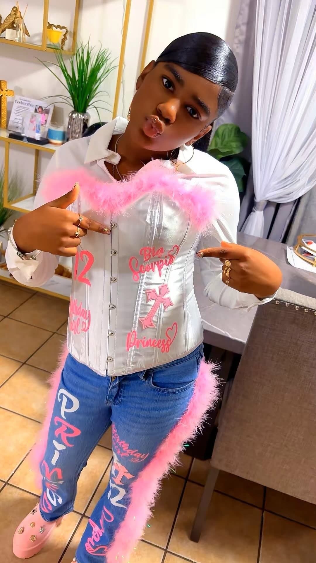 BIRTHDAY CORSET OUTFIT